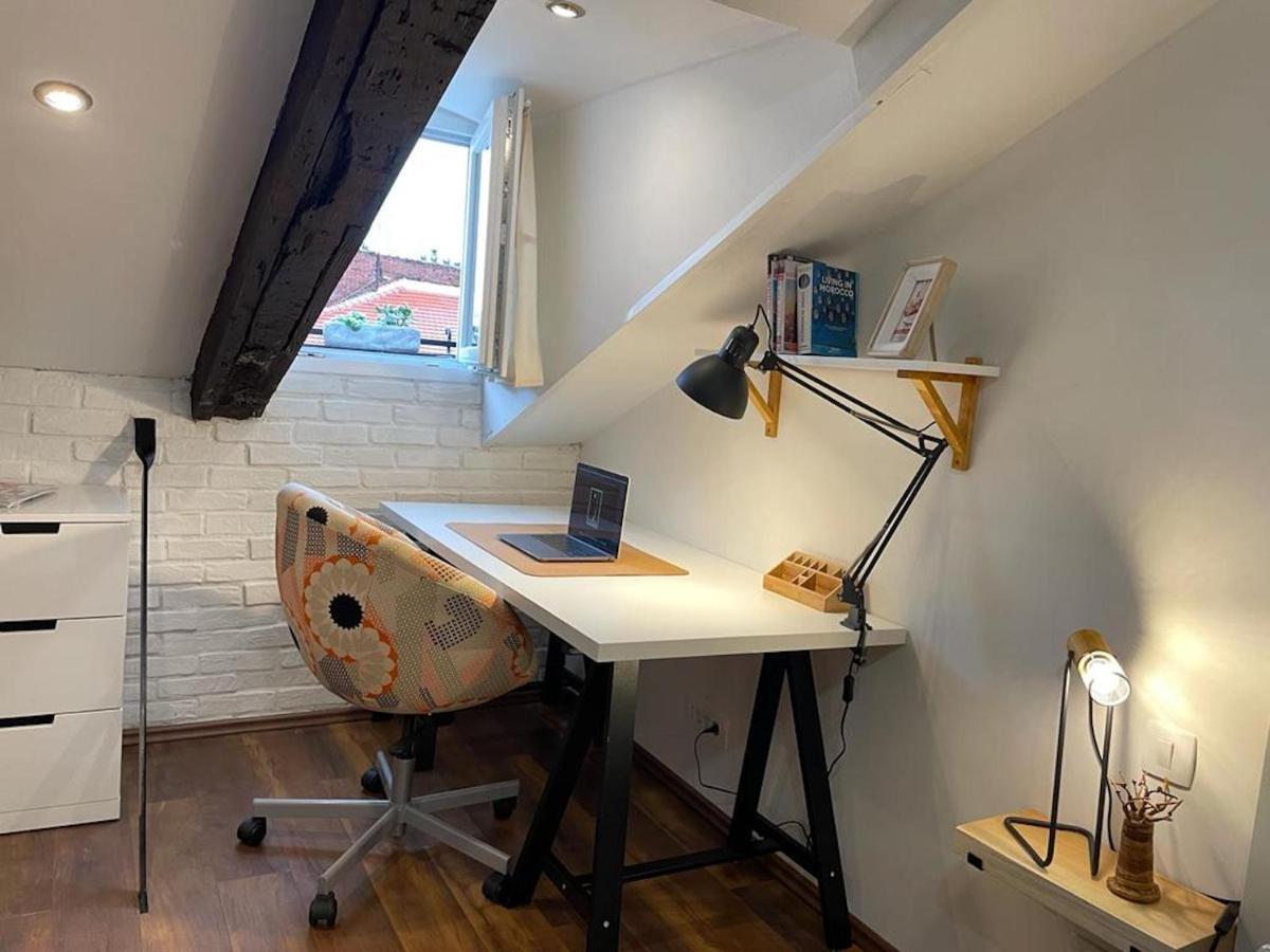 Apartment In Town Centre
