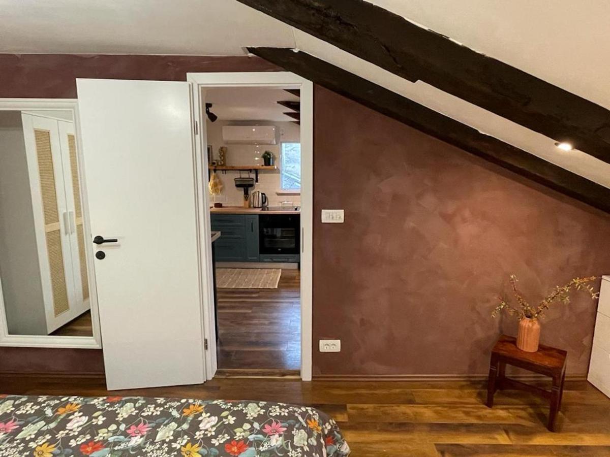 Apartment In Town Centre *