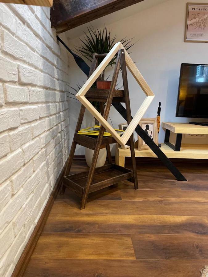 In Town Centre Apartment